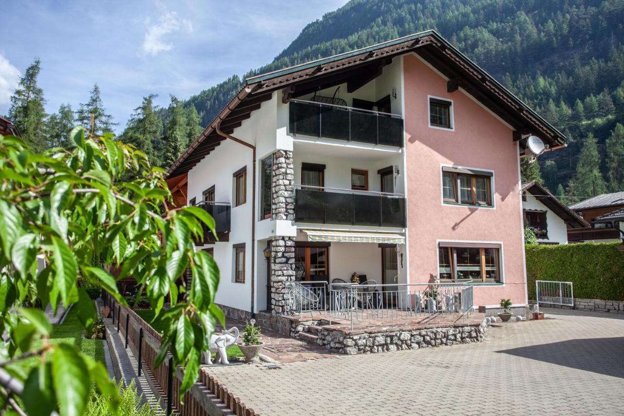 Haus Hrabovsky Apartment แลงเงนเฟลด์ ภายนอก รูปภาพ